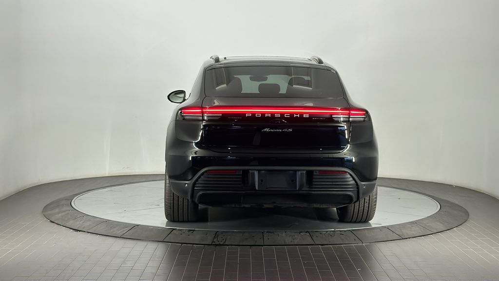 Thumbnail: 2025 Porsche Macan - 6