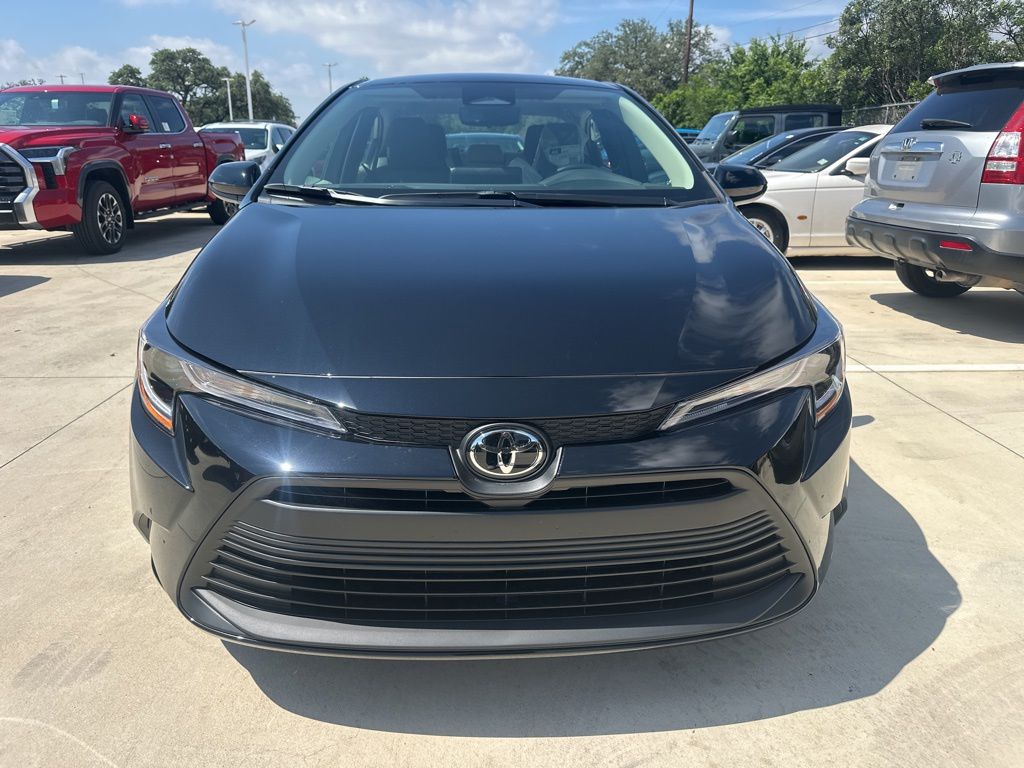 2026 Toyota Corolla LE CVT's photo