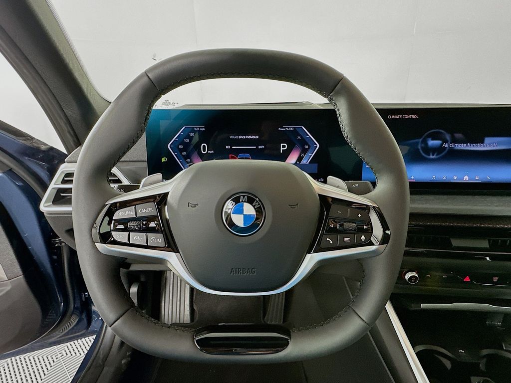 Thumbnail: 2026 BMW 3 Series - 10