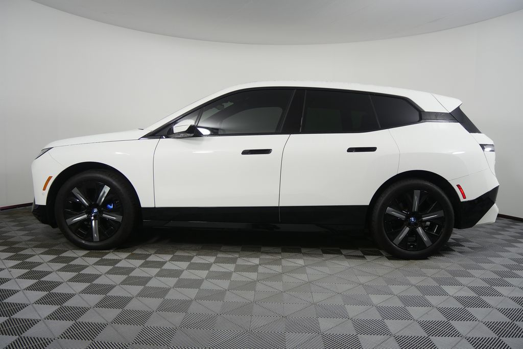 Thumbnail: 2024 BMW iX - 6