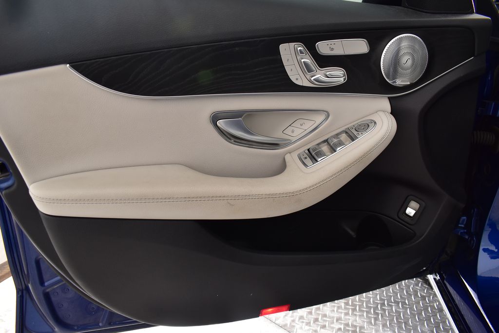 2017 Mercedes-Benz C-Class C 300 11