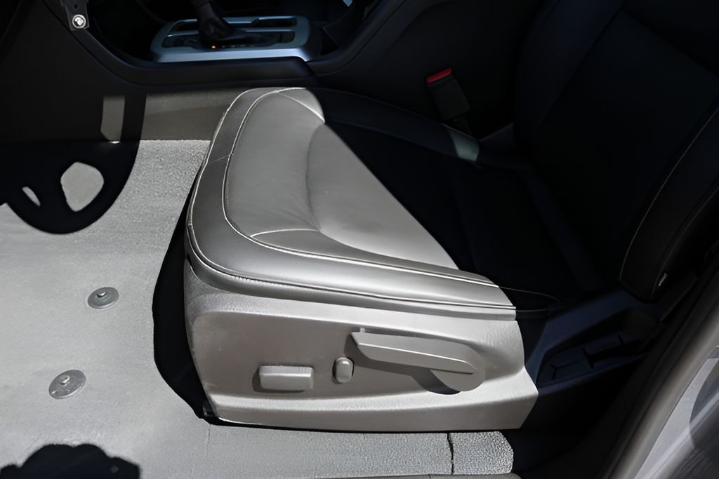 Used Car 2021 Chevrolet Colorado  Lt For Sale Under $25,000 In Austin, Texas