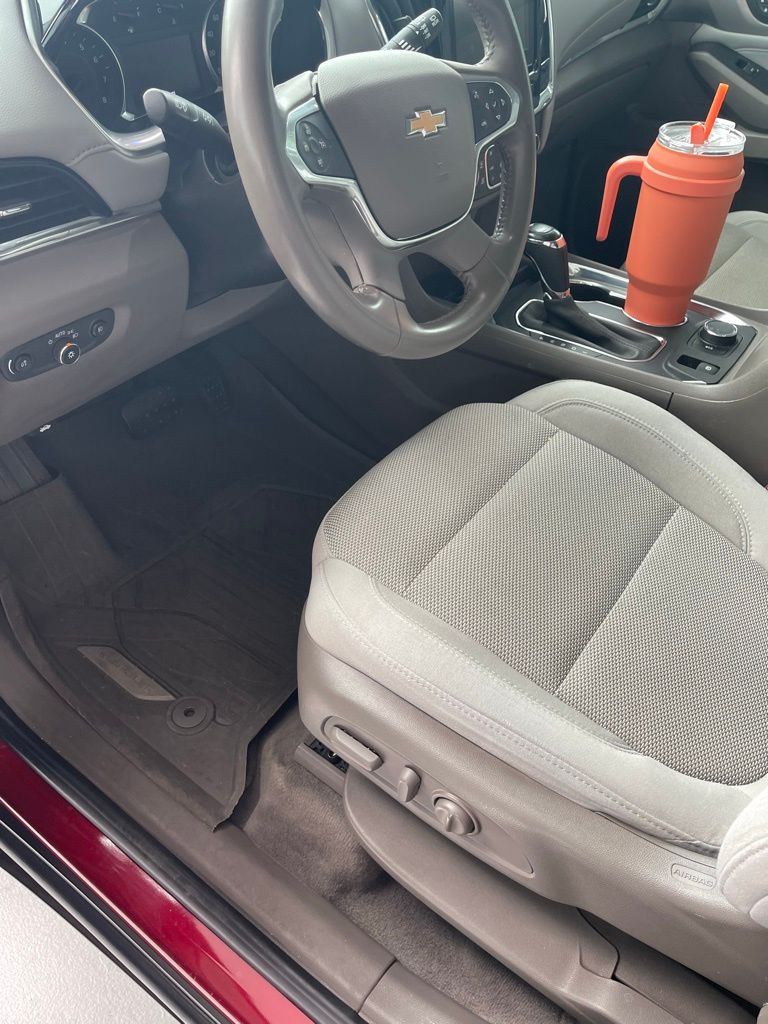 Thumbnail: 2019 Chevrolet Traverse - 3