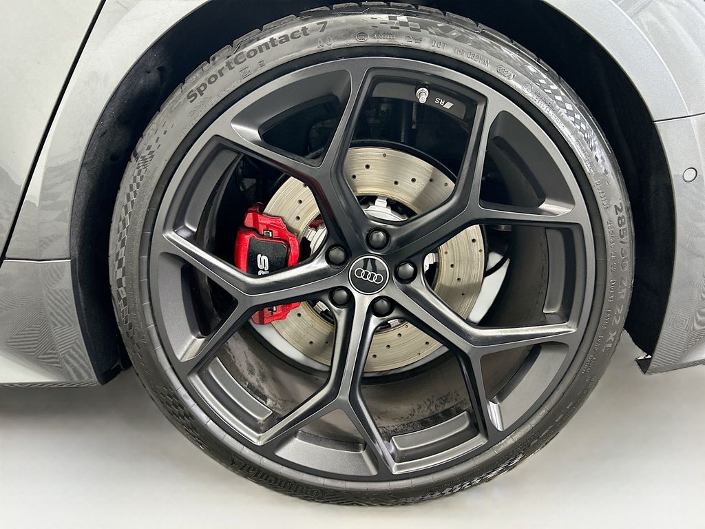 Thumbnail: 2025 Audi RS 7 - 30