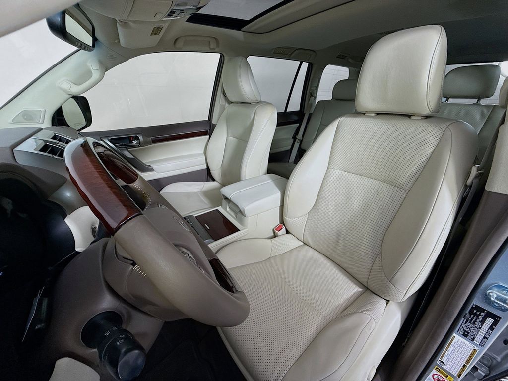 Thumbnail: 2015 Lexus GX - 21