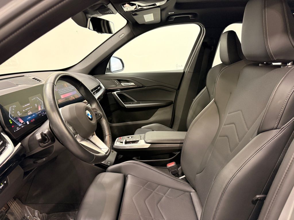 Thumbnail: 2025 BMW X1 - 12