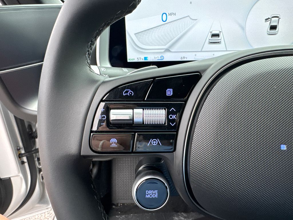 2025 Hyundai Ioniq 6 SEL photo 14