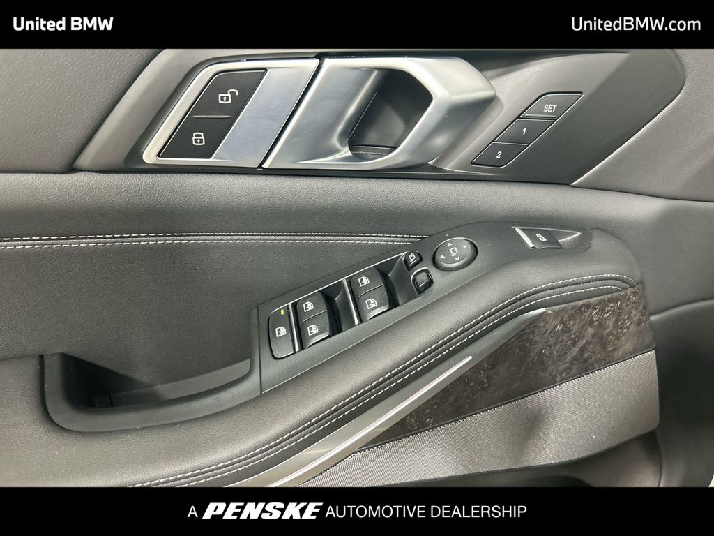 Thumbnail: 2025 BMW X5 - 11