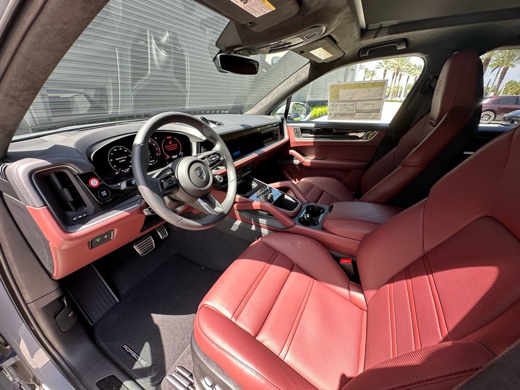 Thumbnail: 2025 Porsche Cayenne - 4