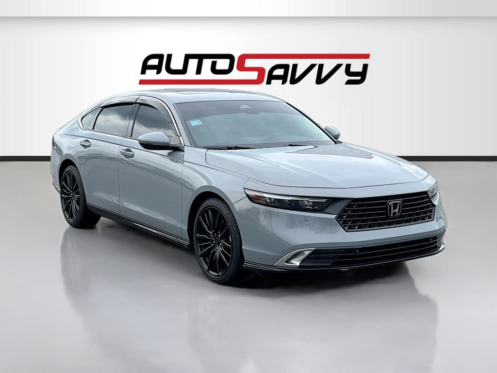 2024 Honda Accord Hybrid Touring's photo