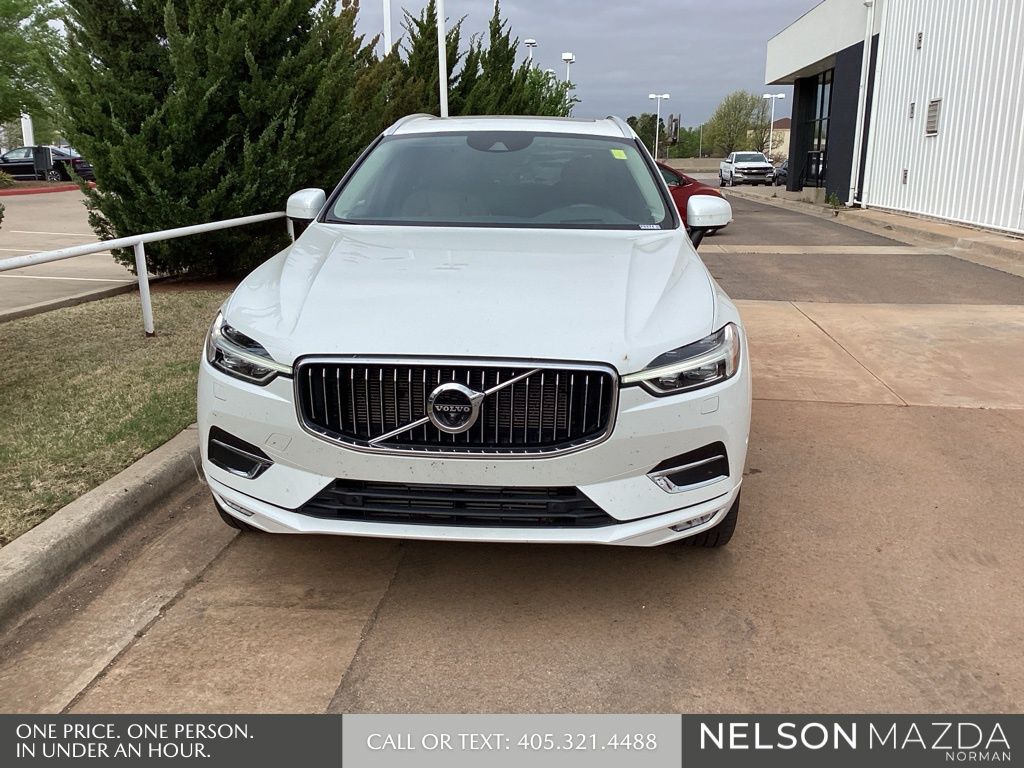 Used 2020 White Volvo T6 Inscription image 2