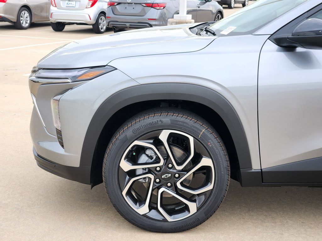 View vehicle photo 5