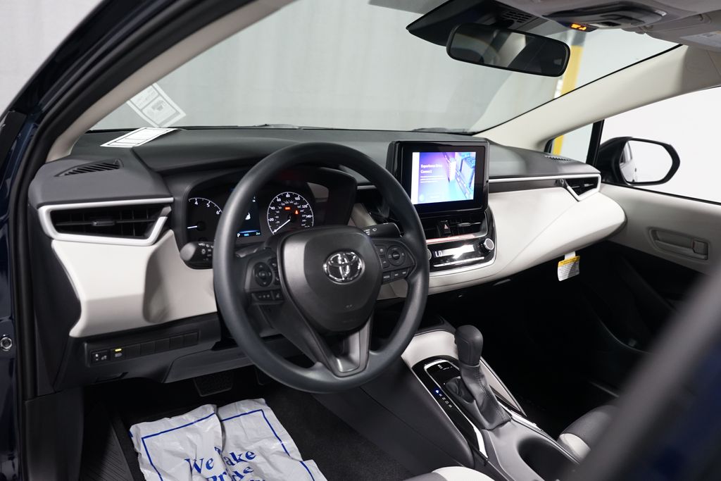 Thumbnail: 2025 Toyota Corolla - 11