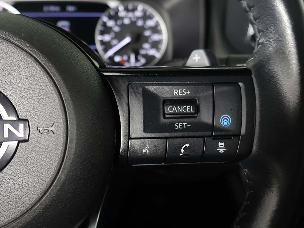 Used 2023 White Nissan SV image 43
