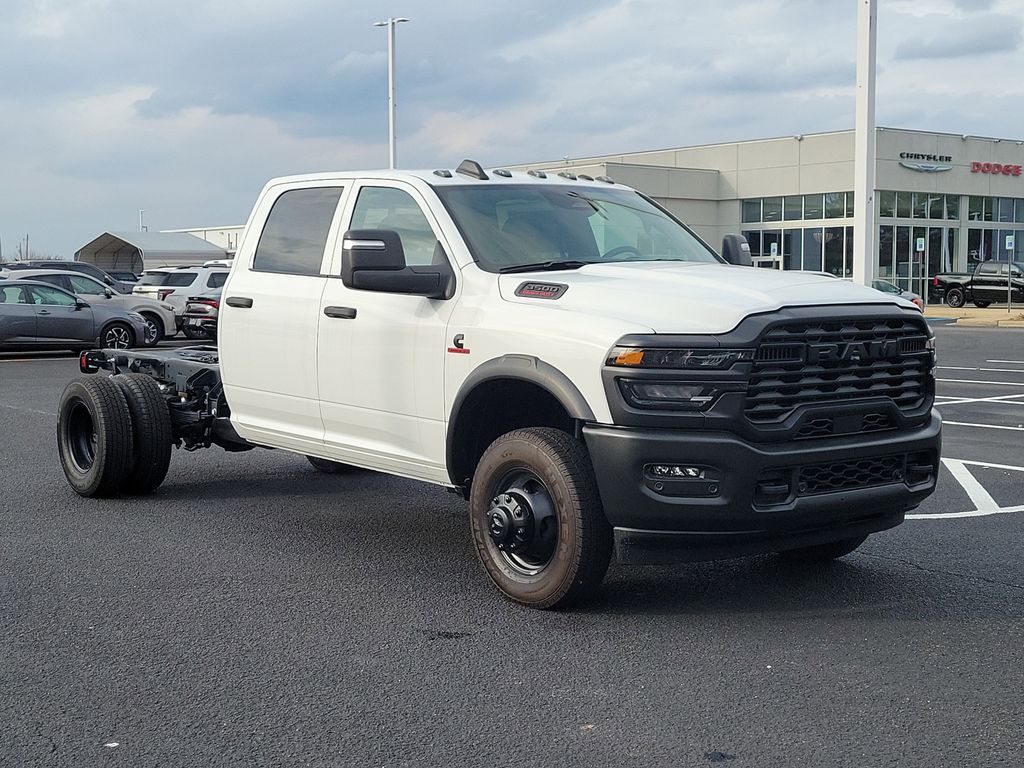 2026 RAM 3500 Chassis Tradesman Crew Cab LB DRW RWD