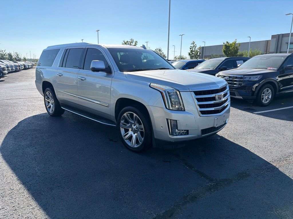 2019 Cadillac Escalade ESV Luxury 4WD