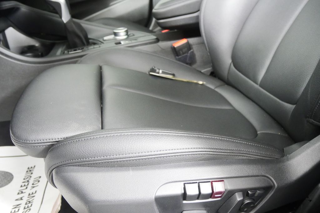 Thumbnail: 2019 BMW X2 - 10