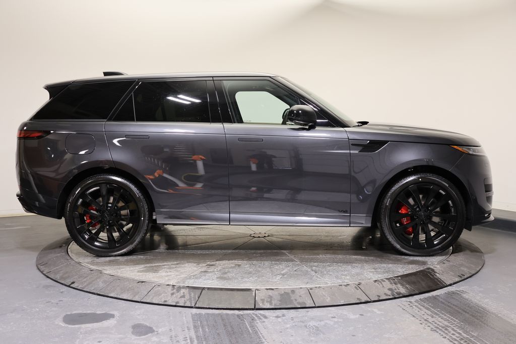 Thumbnail: 2026 Land Rover Range Rover Sport - 5