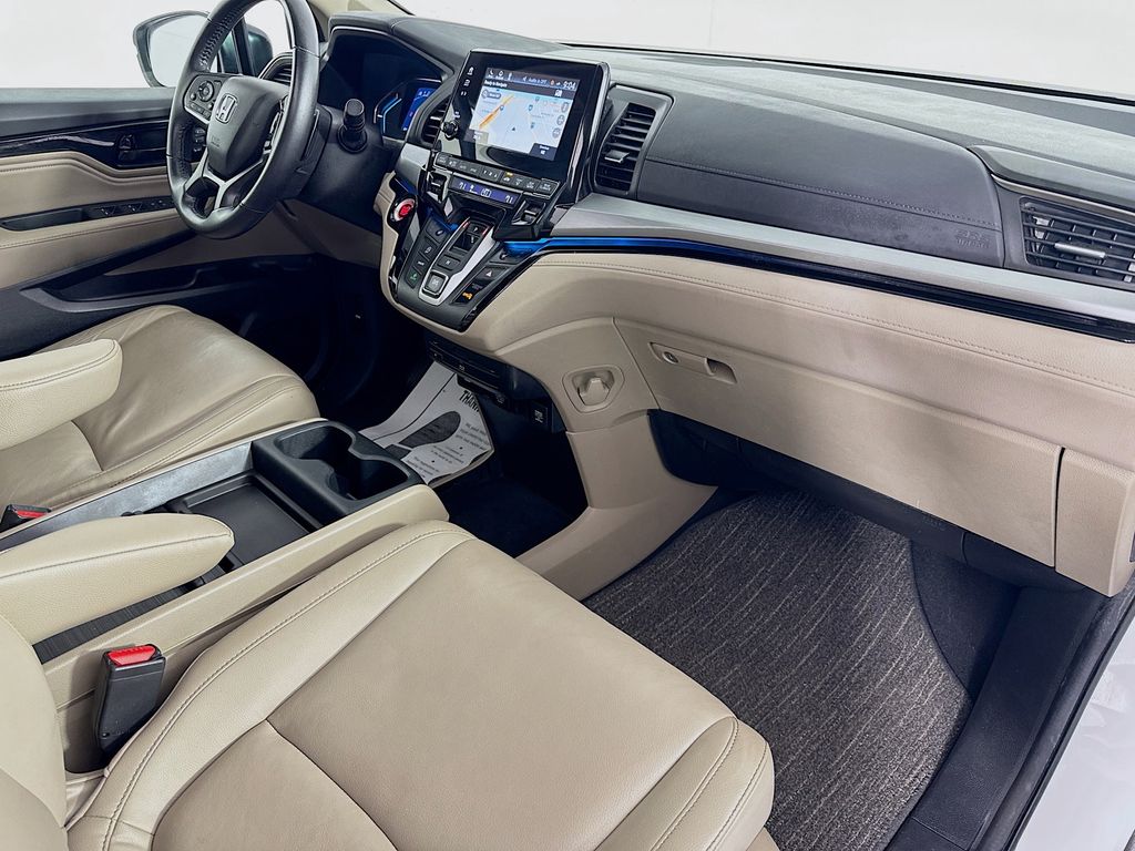 Used Car 2021 Honda Odyssey  Touring For Sale Under $30,000 In Austin, Texas