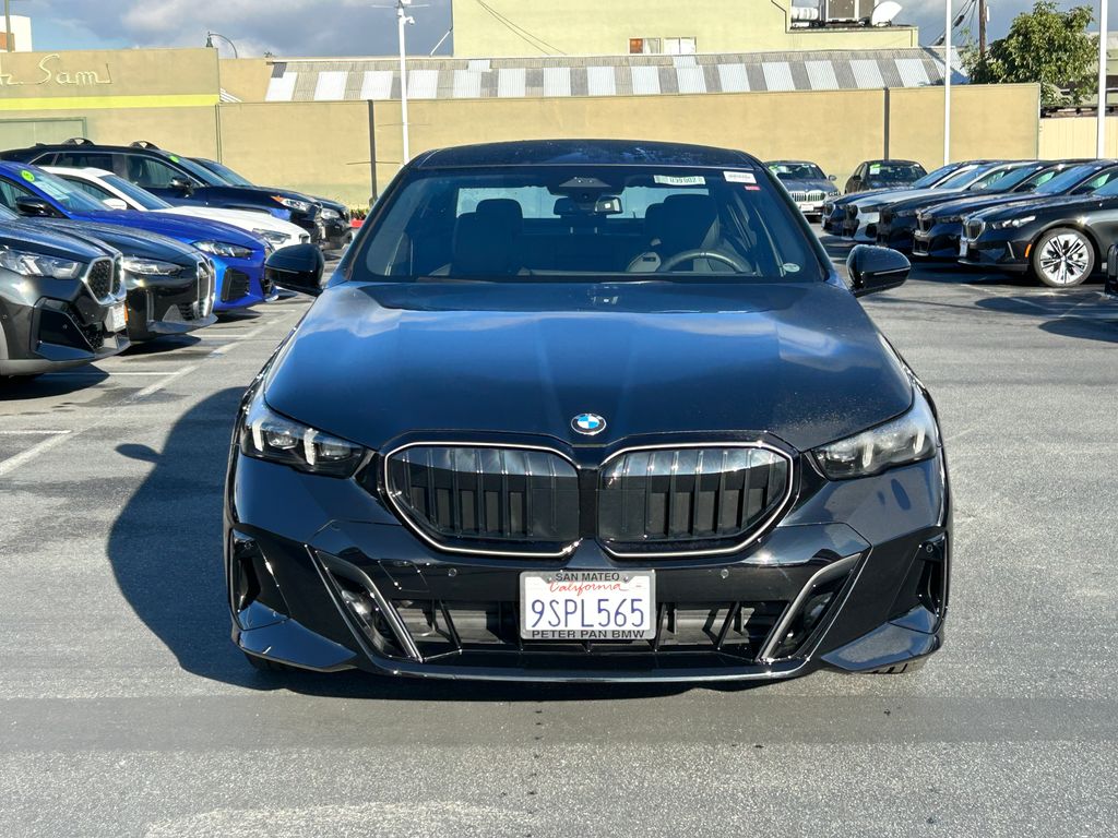 Thumbnail: 2025 BMW 5 Series - 8