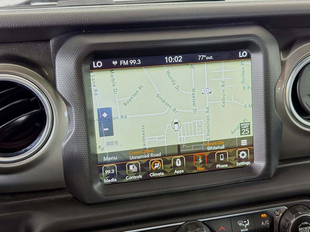 Used 2023 White Jeep Overland image 32