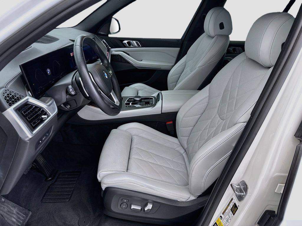 Thumbnail: 2024 BMW X5 - 18