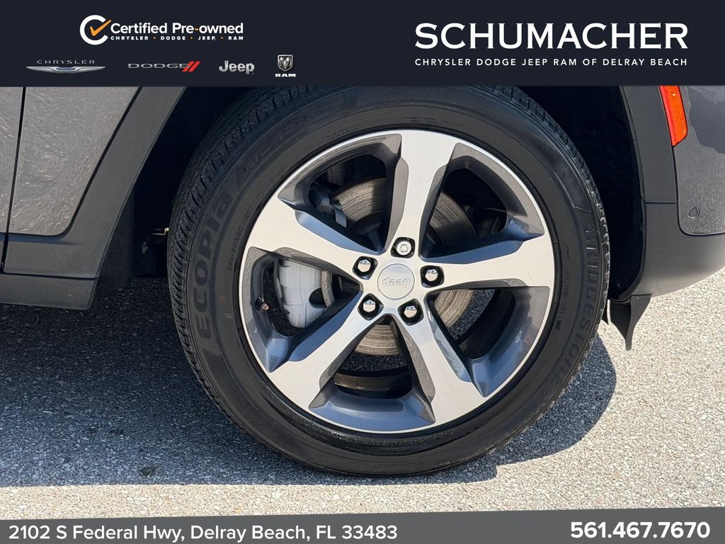 used 2024 Jeep Grand Cherokee car, priced at $34,888