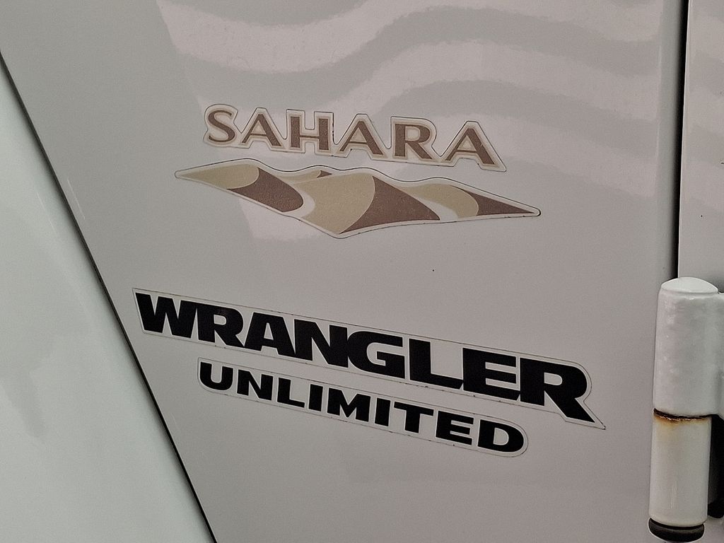 Thumbnail: 2015 Jeep Wrangler - 30