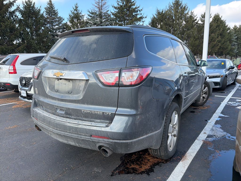 Thumbnail: 2013 Chevrolet Traverse - 3