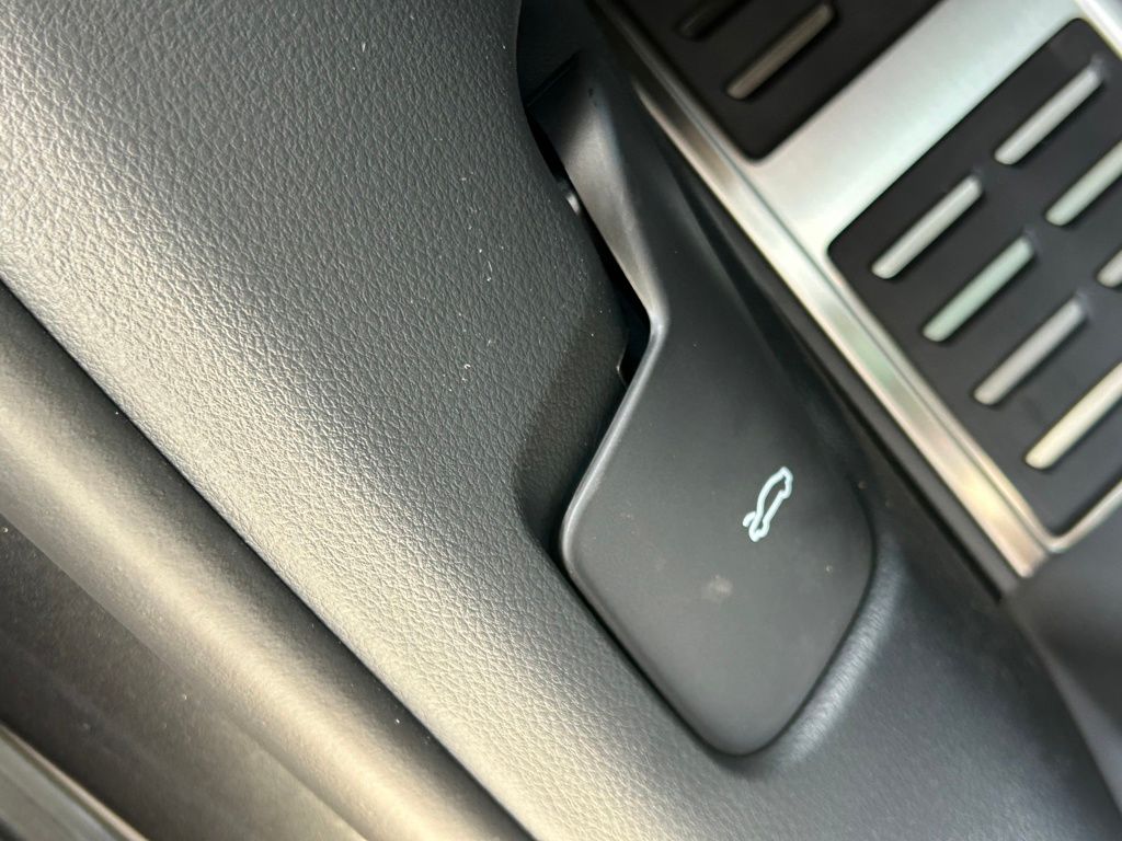 New 2026 Gray Audi 4.0T image 87