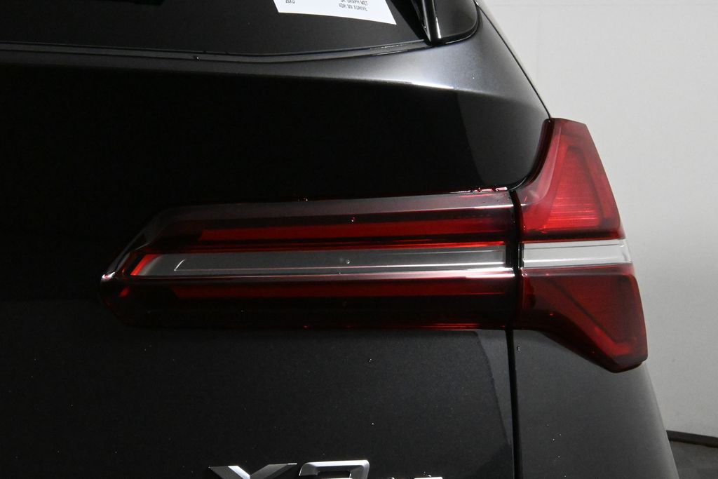 Thumbnail: 2025 BMW X3 - 13