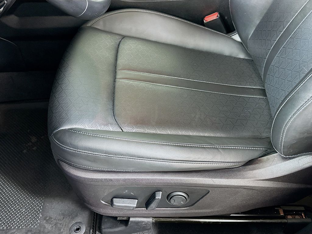 Thumbnail: 2022 Kia Sorento - 20