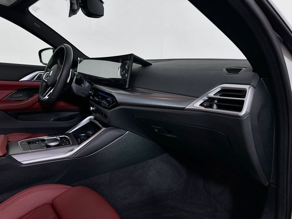 Thumbnail: 2025 BMW 4 Series - 30