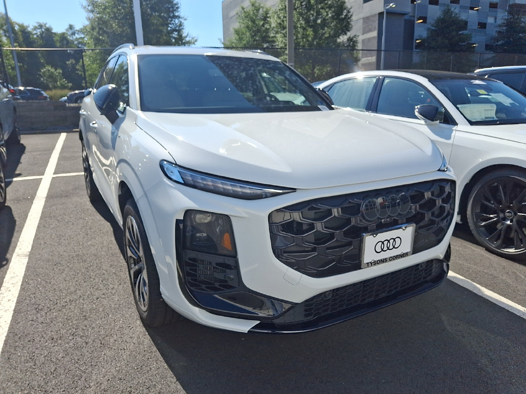 Thumbnail: 2026 Audi Q3 - 3