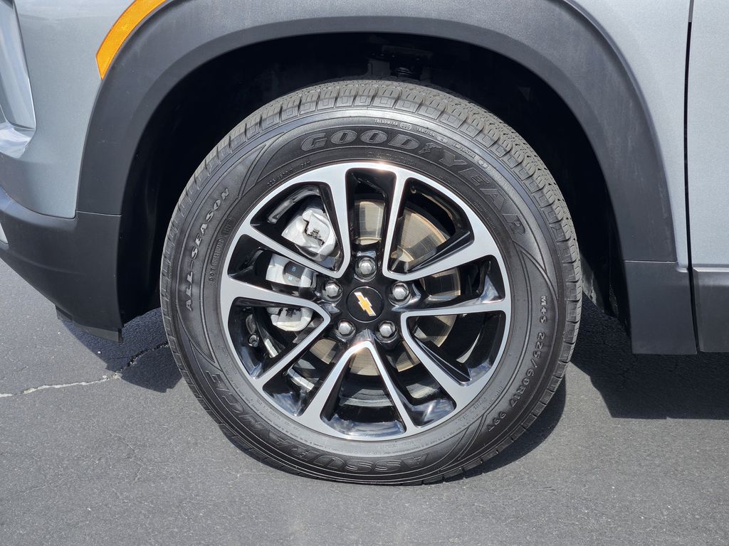 Used 2026 Gray Chevrolet LT image 10