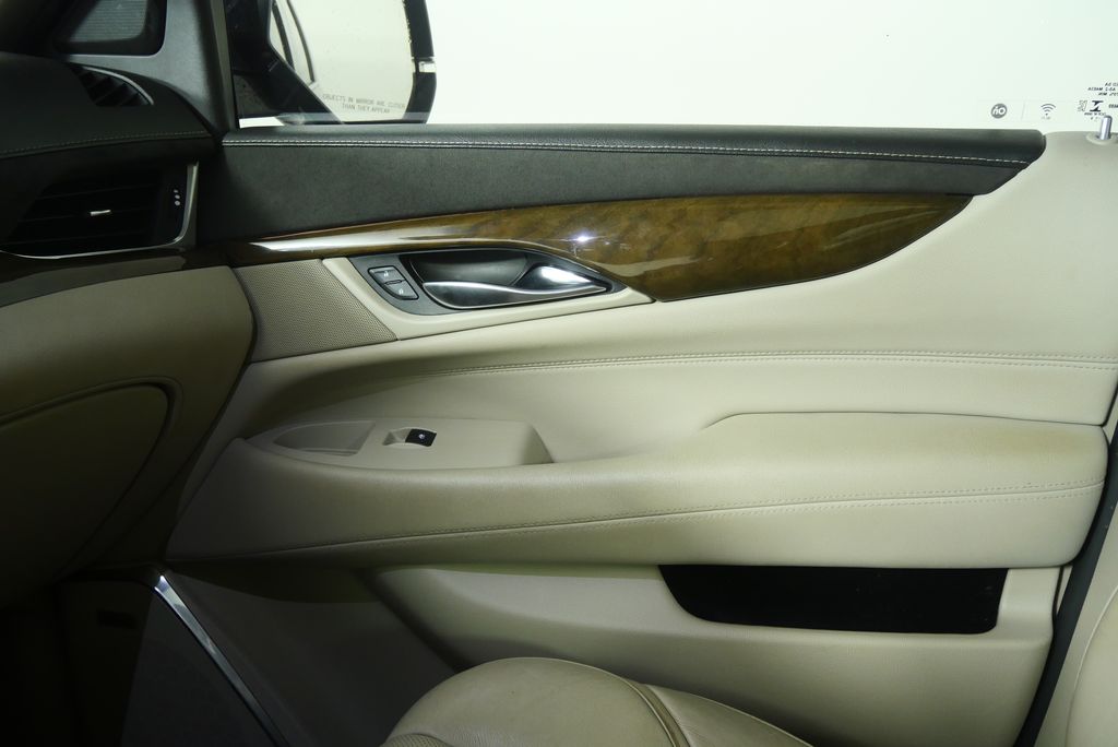 Thumbnail: 2020 Cadillac Escalade - 30