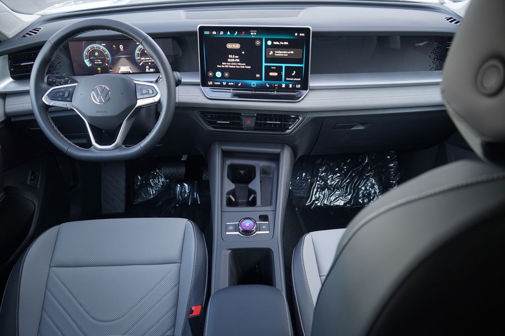 Thumbnail: 2025 Volkswagen Tiguan - 8