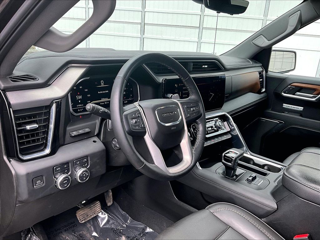 2023 GMC Sierra 1500 — photo 8