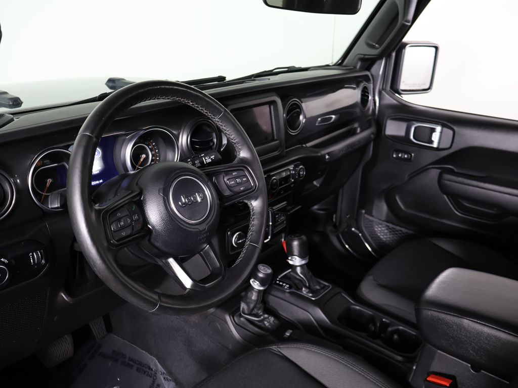 Used 2023 Gray Jeep Altitude image 24