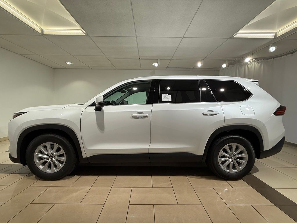 Thumbnail: 2026 Toyota Grand Highlander - 2