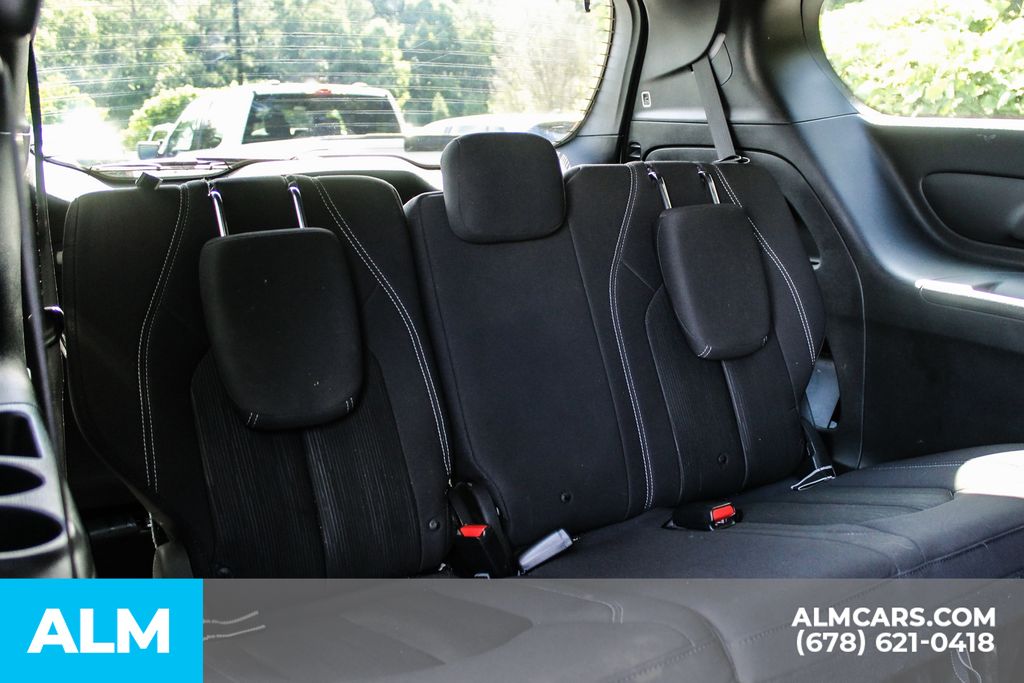 Used 2019 White Chrysler Touring Plus image 19
