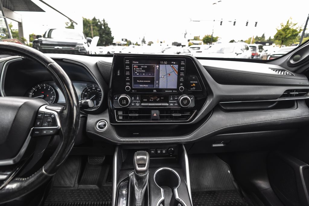 2021 Toyota Highlander XSE thumbnail 25