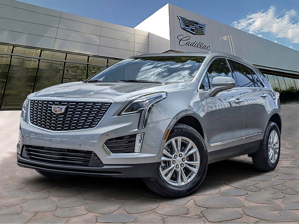 Argent Silver Metallic 2025 Cadillac XT5 Luxury FWD SUV / Crossover Front-Wheel Drive 9-Speed Automatic
