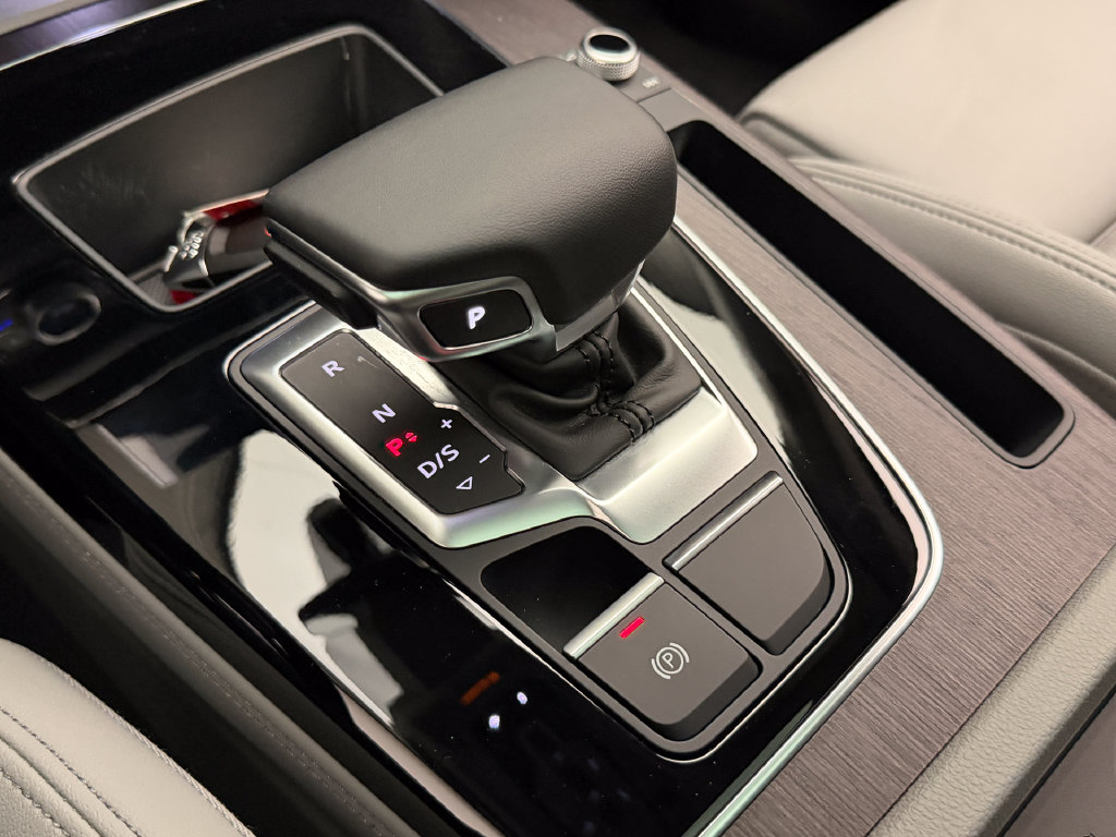 Thumbnail: 2023 Audi Q5 - 30