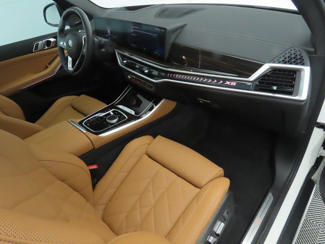 Thumbnail: 2025 BMW X5 - 19