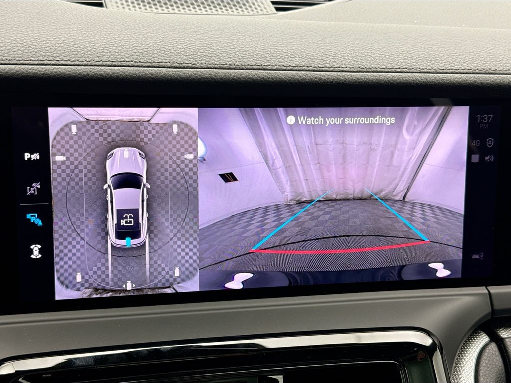 Thumbnail: 2026 Porsche Panamera - 18