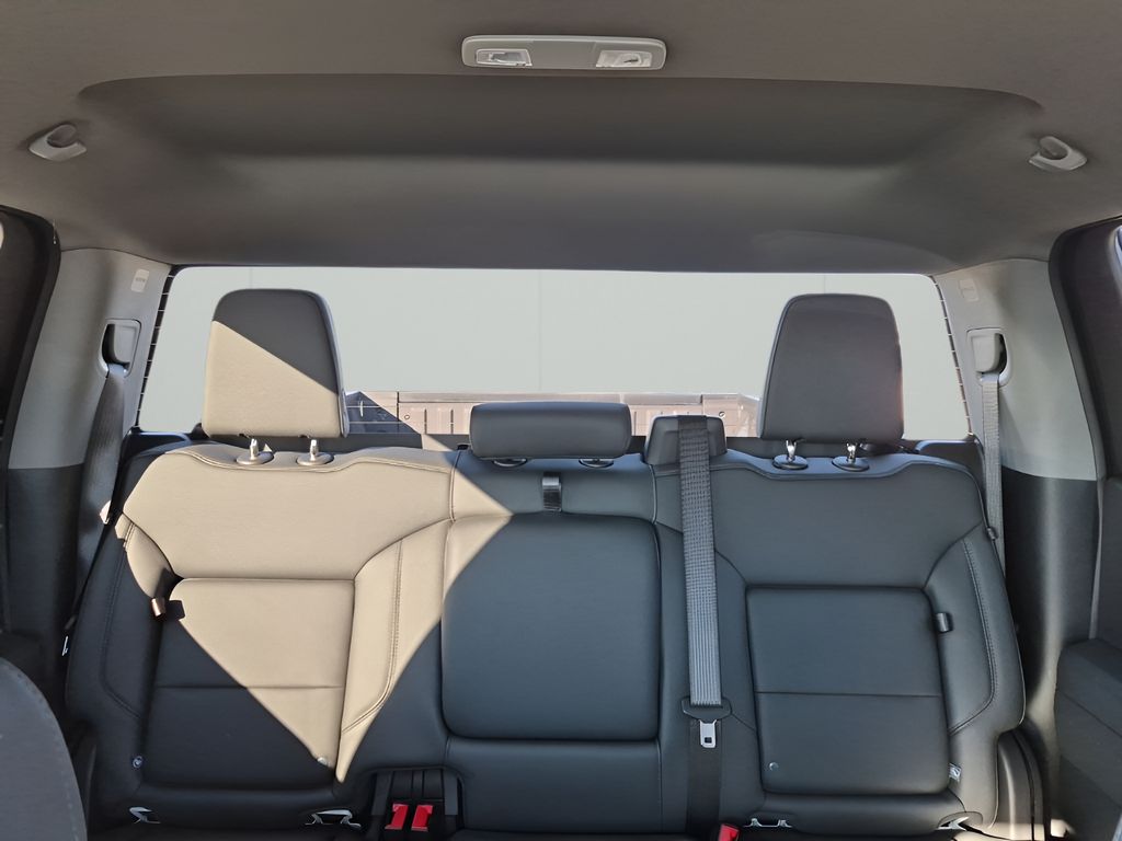 New 2026 White GMC SLT image 43