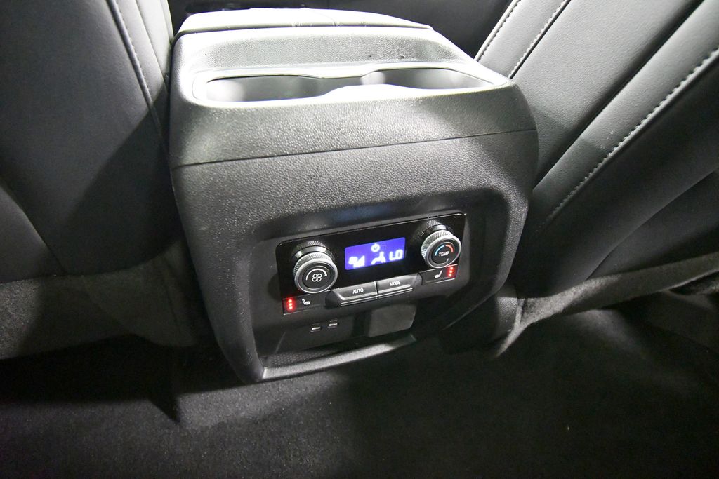 Used 2025 Buick Enclave SUV