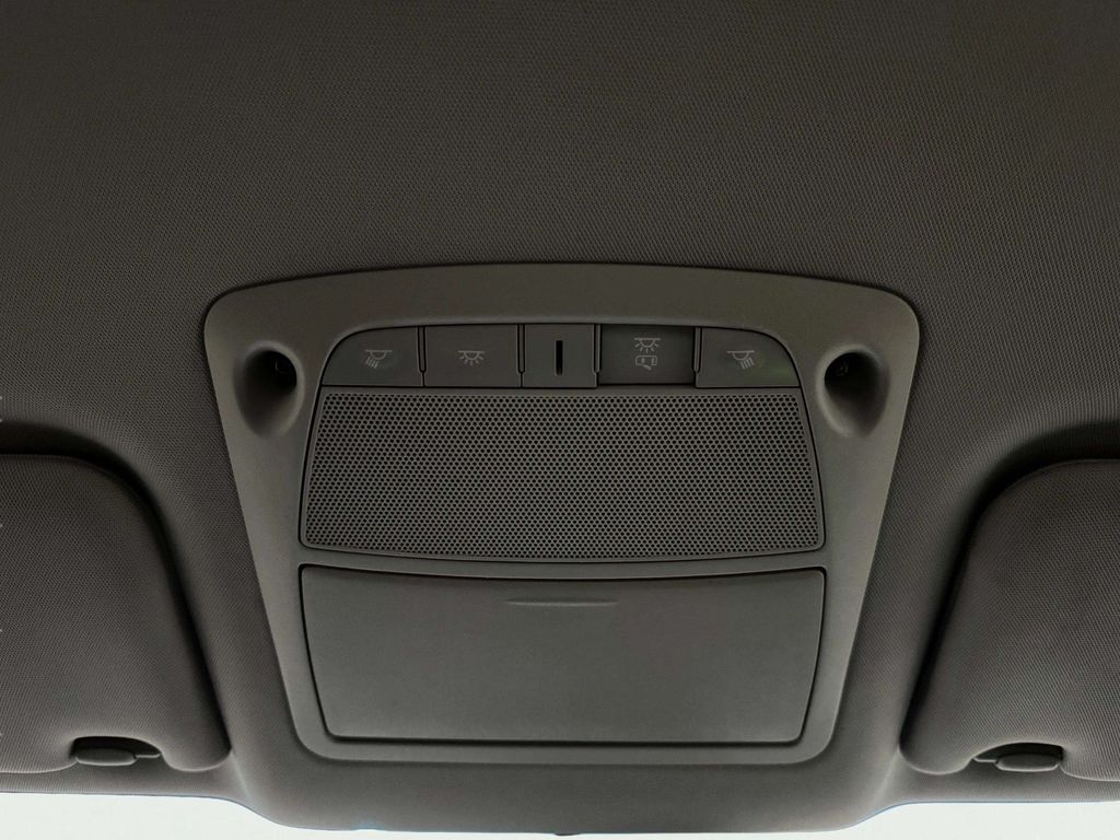 Used 2015 Java Metallic Nissan 2.5 SV image 19