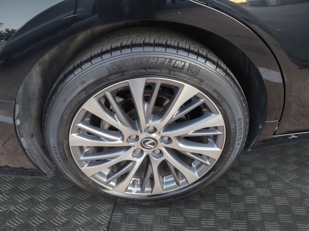 Used Car 2019 Lexus Es  350 Luxury For Sale Under $30,000 In Austin, Texas